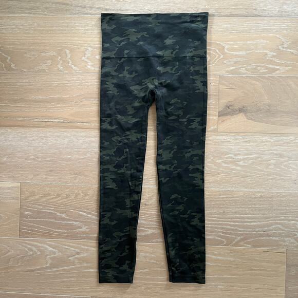 Spanx Seamless Camo Leggings Large NWOT - Picture 6 of 8